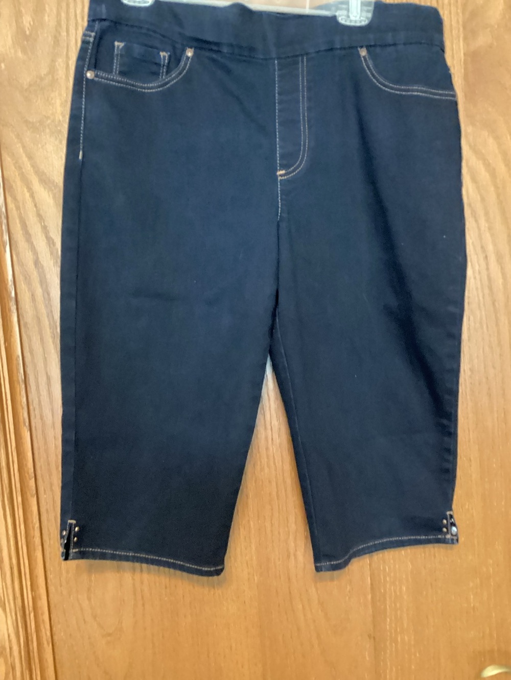 Gloria Vanderbilt all around slimming effect Avery Skimmers size 14 NWOT